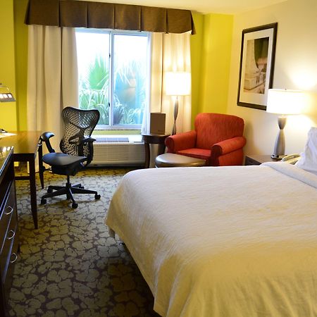 Hilton Garden Inn Oxnard/Camarillo Exterior foto