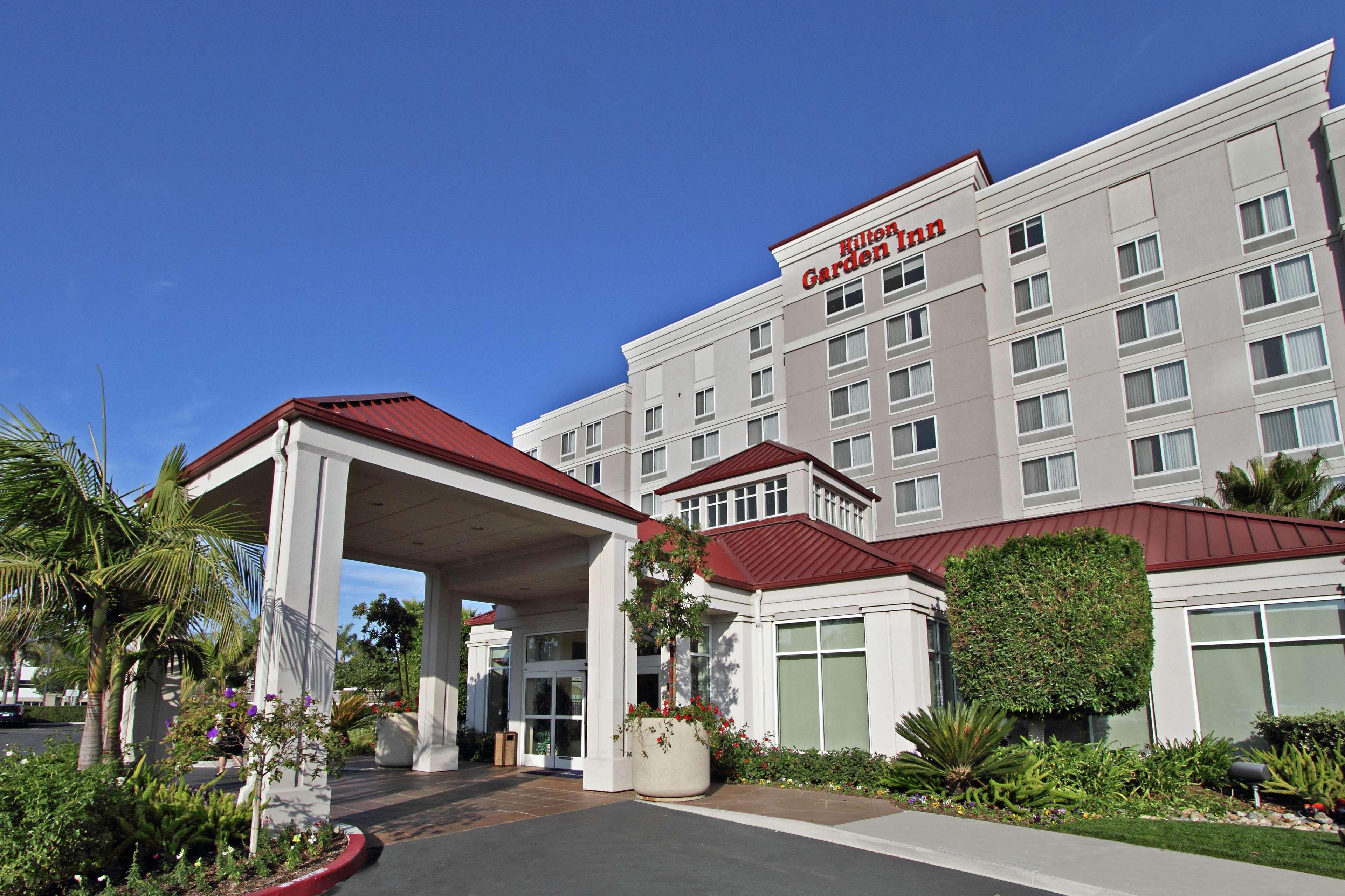 Hilton Garden Inn Oxnard/Camarillo Exterior foto