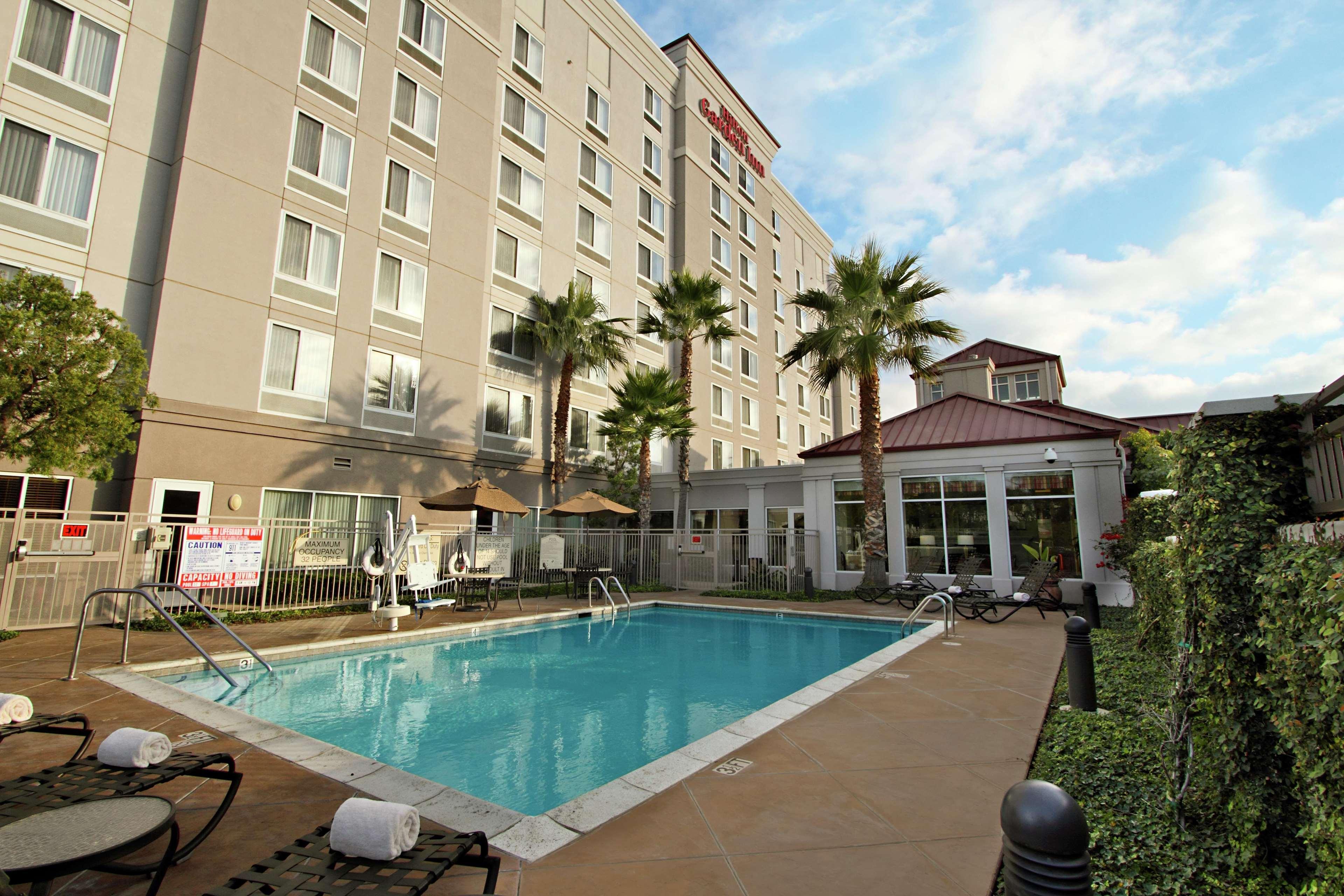 Hilton Garden Inn Oxnard/Camarillo Exterior foto