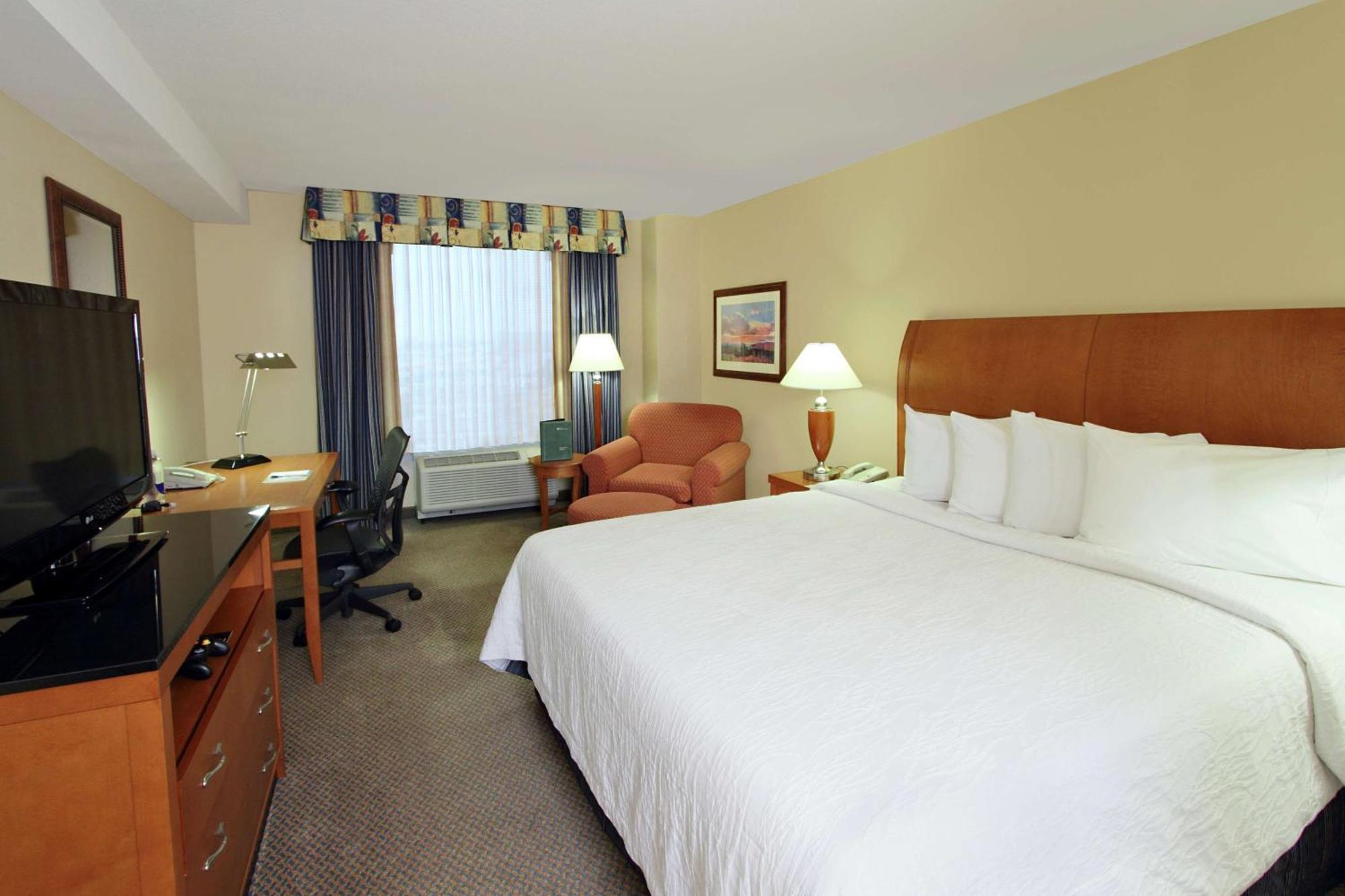 Hilton Garden Inn Oxnard/Camarillo Exterior foto