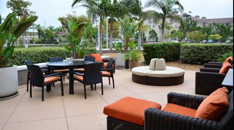 Hilton Garden Inn Oxnard/Camarillo Exterior foto